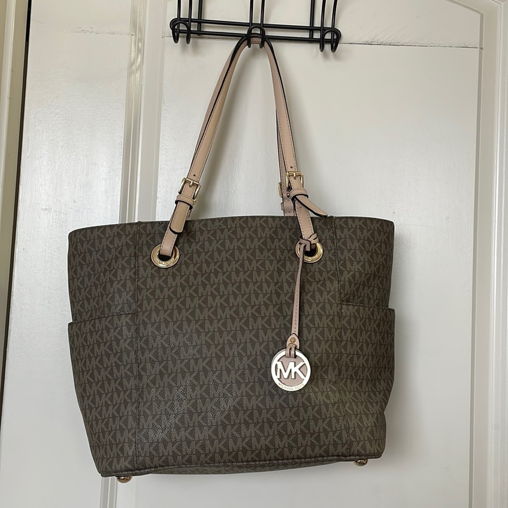 Michael Kors handbag large tote 14x10